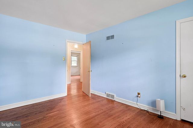 2003 FOULK RD, Wilmington, DE 19810