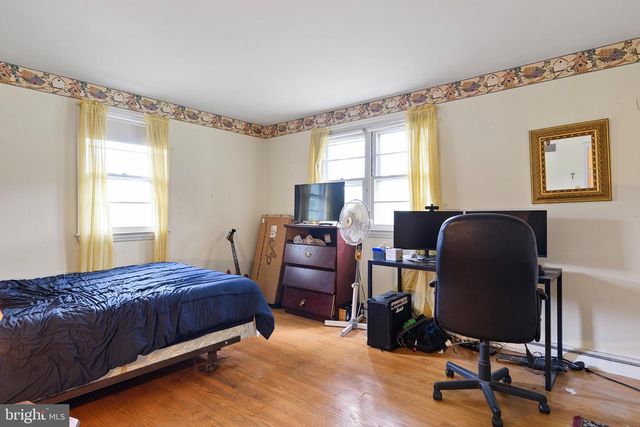 2003 FOULK RD, Wilmington, DE 19810