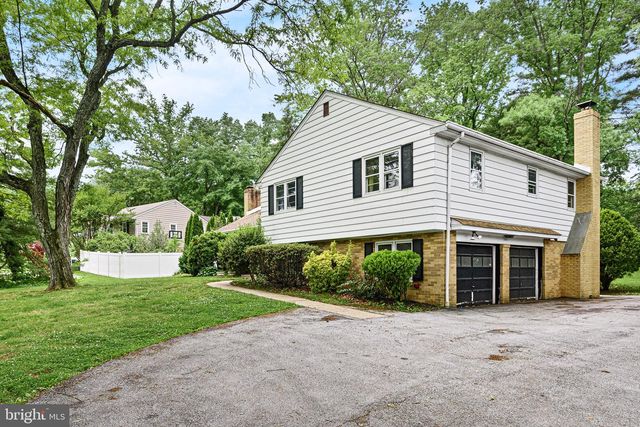 2003 FOULK RD, Wilmington, DE 19810