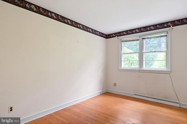2003 FOULK RD, Wilmington, DE 19810