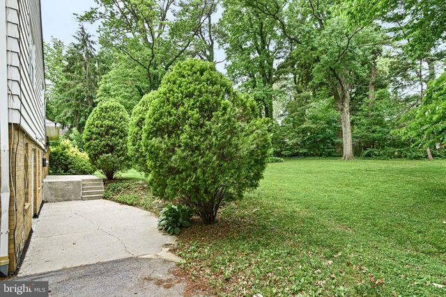 2003 FOULK RD, Wilmington, DE 19810