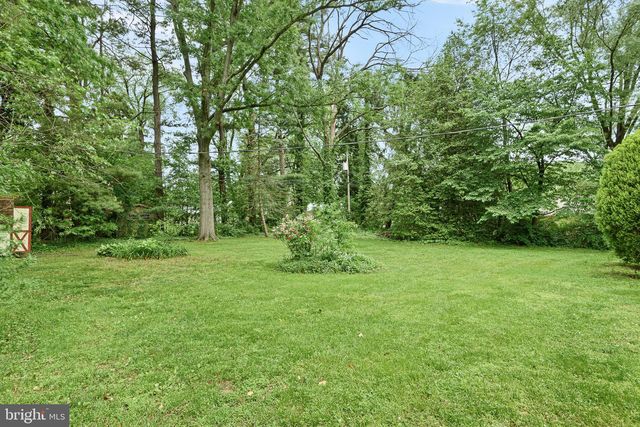 2003 FOULK RD, Wilmington, DE 19810
