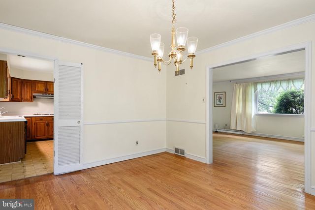 2003 FOULK RD, Wilmington, DE 19810