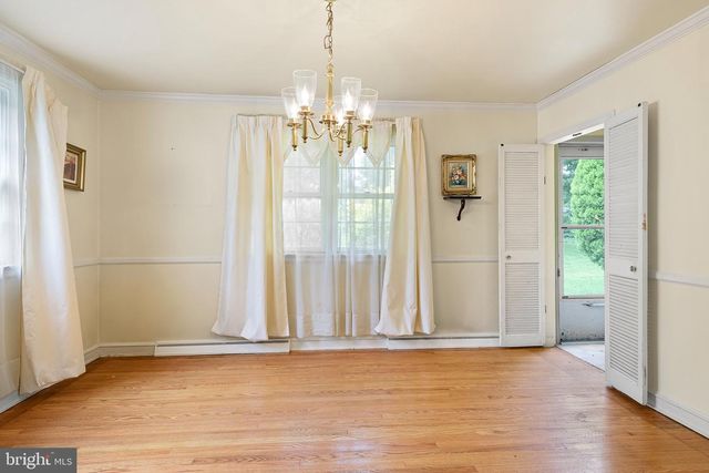 2003 FOULK RD, Wilmington, DE 19810