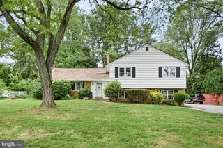 2003 FOULK RD, Wilmington, DE 19810