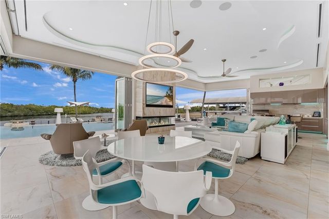 103 Montrose DR, Fort Myers, FL 33919