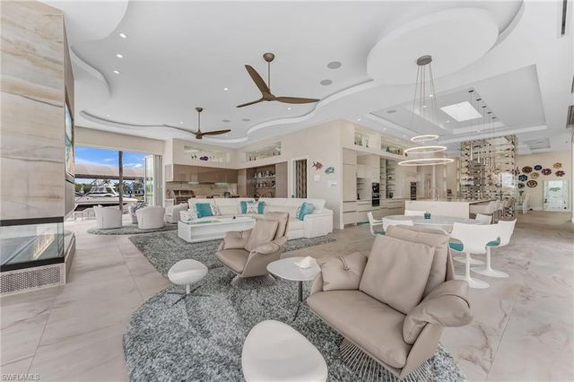 103 Montrose DR, Fort Myers, FL 33919