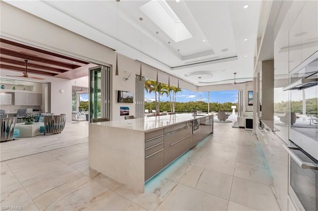 103 Montrose DR, Fort Myers, FL 33919