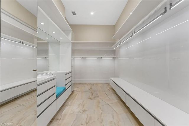 103 Montrose DR, Fort Myers, FL 33919