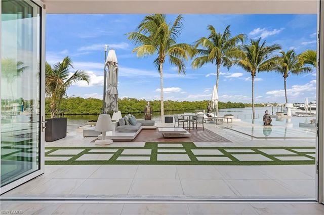 103 Montrose DR, Fort Myers, FL 33919