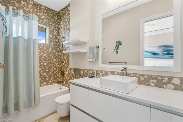 103 Montrose DR, Fort Myers, FL 33919