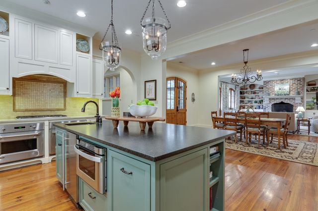 4809 NORMANDY LN, Memphis, TN 38117