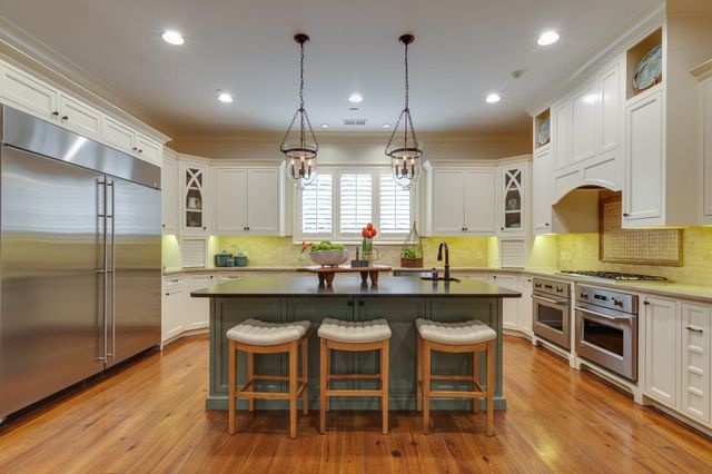 4809 NORMANDY LN, Memphis, TN 38117