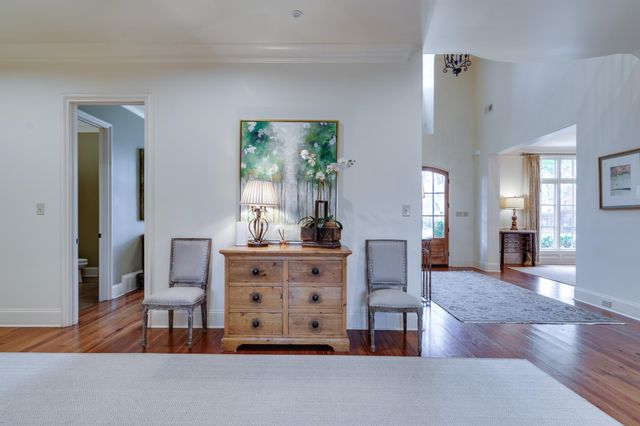 4809 NORMANDY LN, Memphis, TN 38117