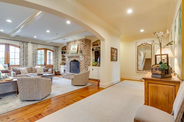 4809 NORMANDY LN, Memphis, TN 38117