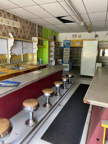 8504 S STONY ISLAND Avenue, Chicago, IL 60617