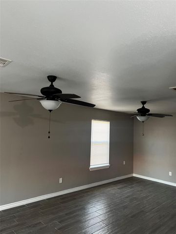 6514 Culmore Drive A, Houston, TX 77087