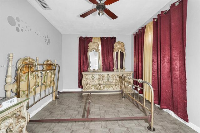 5424 Mayo St, Hollywood, FL 33021