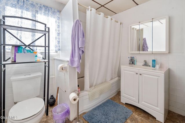 52 Ida Street, Troy, NY 12180