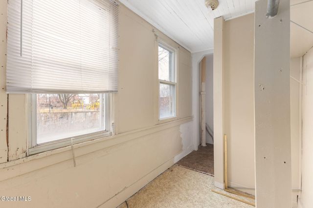 52 Ida Street, Troy, NY 12180