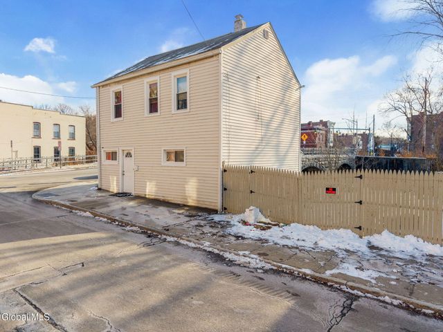 52 Ida Street, Troy, NY 12180
