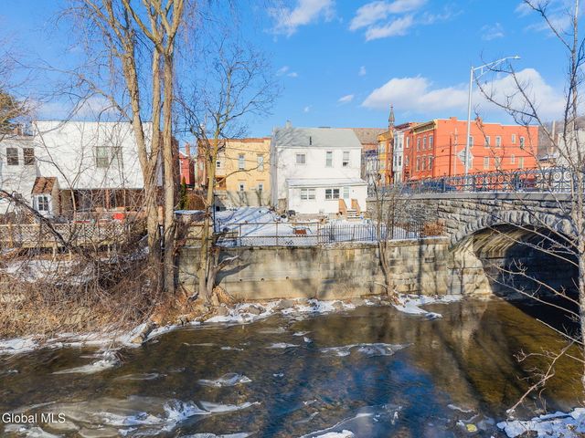 52 Ida Street, Troy, NY 12180