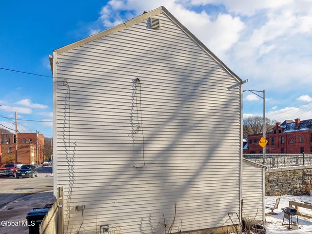 52 Ida Street, Troy, NY 12180