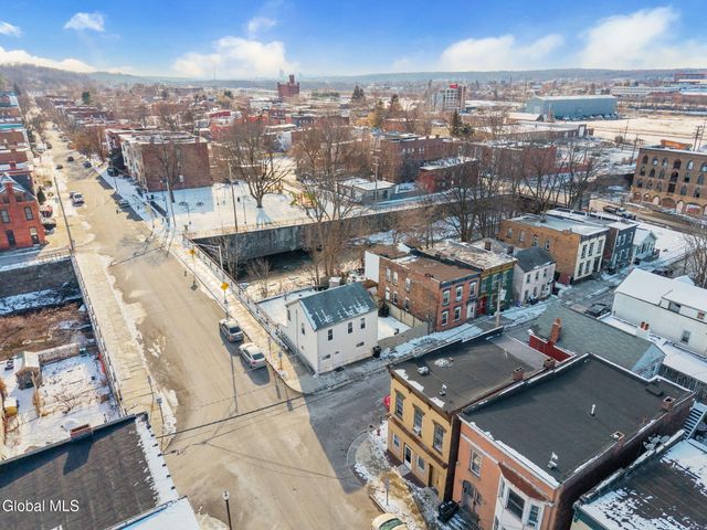 52 Ida Street, Troy, NY 12180