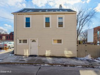 52 Ida Street, Troy, NY 12180