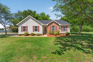 2914 Roscommon Dr, Murfreesboro, TN 37128