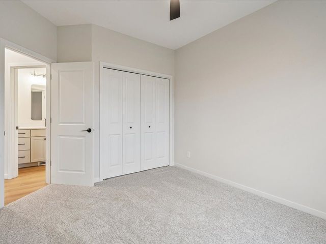 588 Maclan Circle, Iowa City, IA 52246