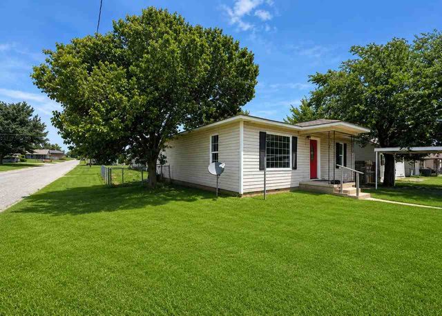 213 W Tenneppee, Fletcher, OK 73541