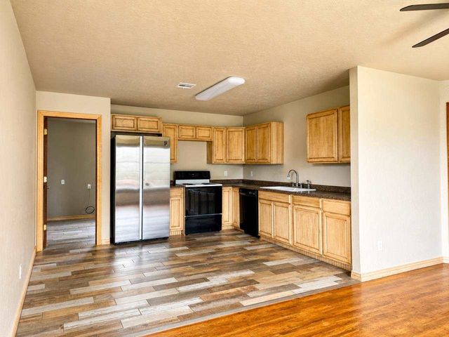 213 W Tenneppee, Fletcher, OK 73541