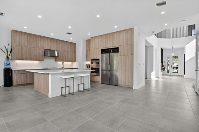 8366 Essex Country Club Drive, Boca Raton, FL 33434