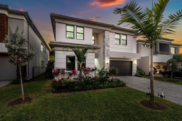 8366 Essex Country Club Drive, Boca Raton, FL 33434