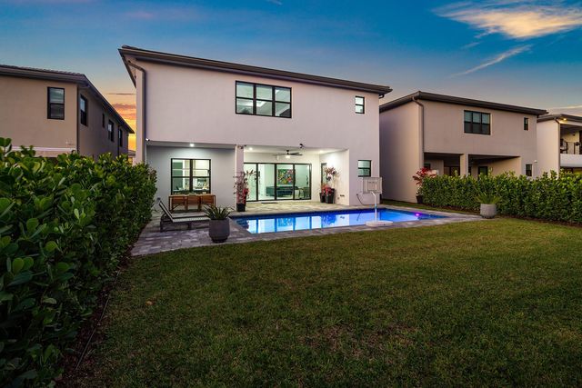 8366 Essex Country Club Drive, Boca Raton, FL 33434