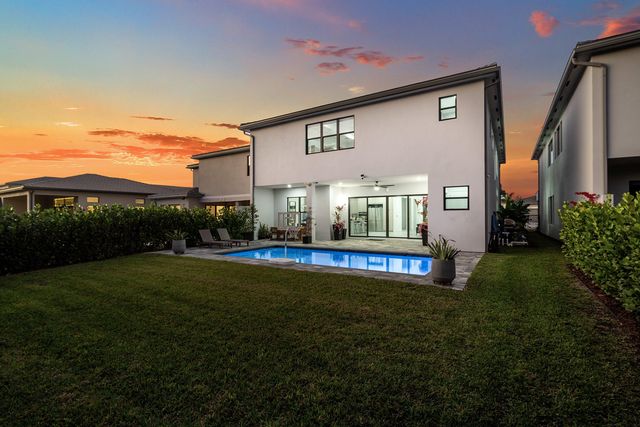 8366 Essex Country Club Drive, Boca Raton, FL 33434