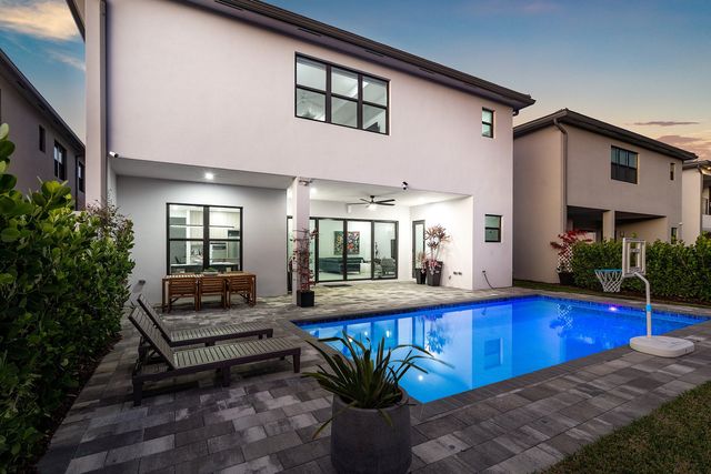 8366 Essex Country Club Drive, Boca Raton, FL 33434