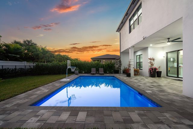 8366 Essex Country Club Drive, Boca Raton, FL 33434