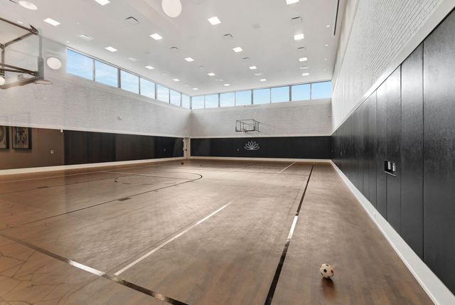 8366 Essex Country Club Drive, Boca Raton, FL 33434