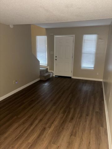 146 NW Alabama Avenue B, Fort Walton Beach, FL 32548