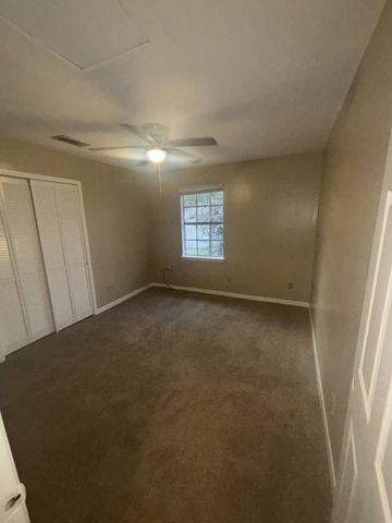146 NW Alabama Avenue B, Fort Walton Beach, FL 32548