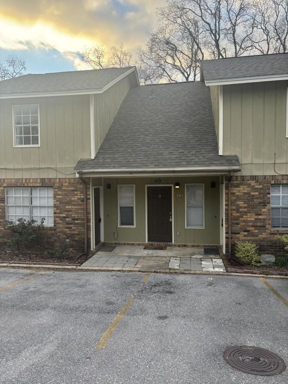 146 NW Alabama Avenue B, Fort Walton Beach, FL 32548