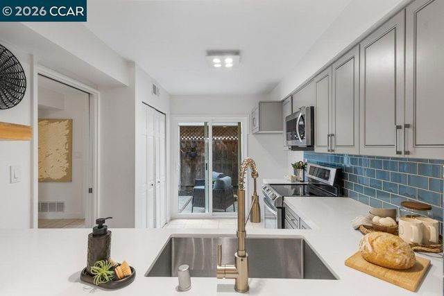104 Garden Creek Pl, Danville, CA 94526