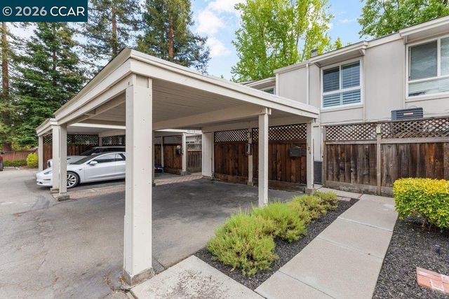 104 Garden Creek Pl, Danville, CA 94526