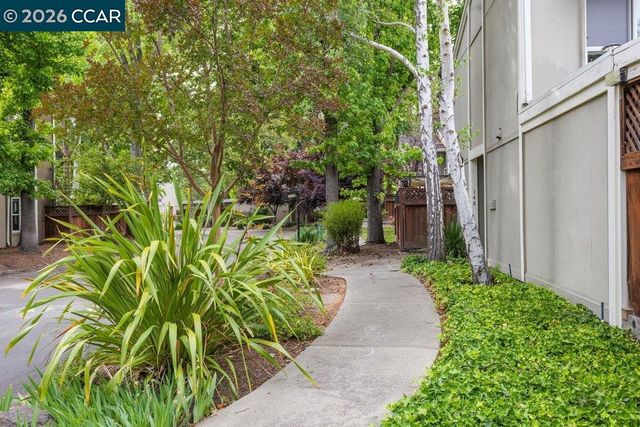 104 Garden Creek Pl, Danville, CA 94526