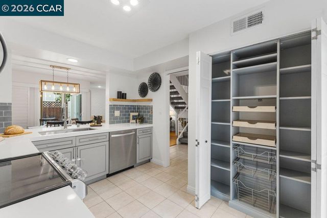 104 Garden Creek Pl, Danville, CA 94526