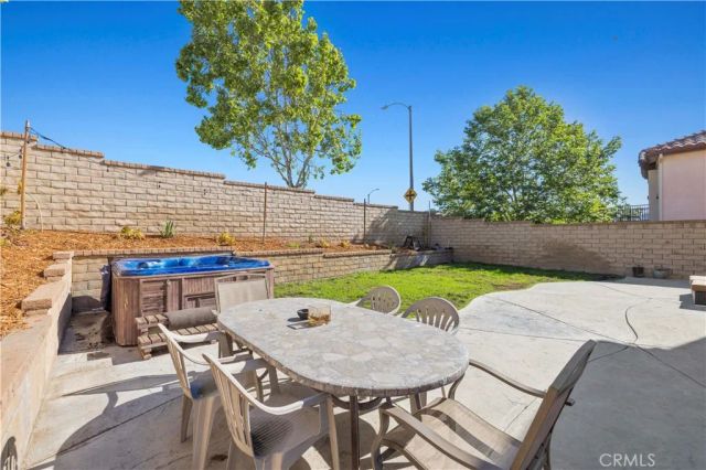 20019 Christopher, Saugus, CA 91350