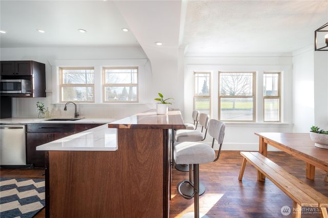 857 E 43RD Street, Tacoma, WA 98404