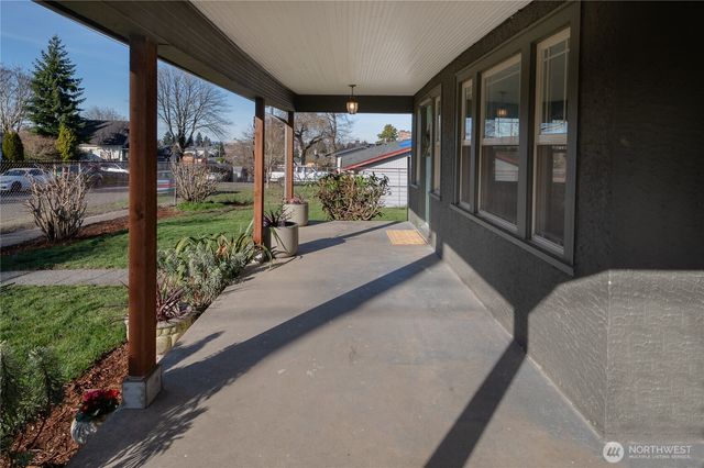 857 E 43RD Street, Tacoma, WA 98404